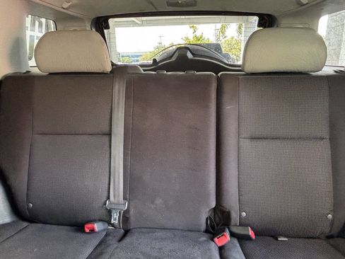 Used 2007 Toyota FJ Cruiser 4WD image 25