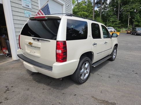 Used 2013 Chevrolet Tahoe LTZ AWD/4WD image 7