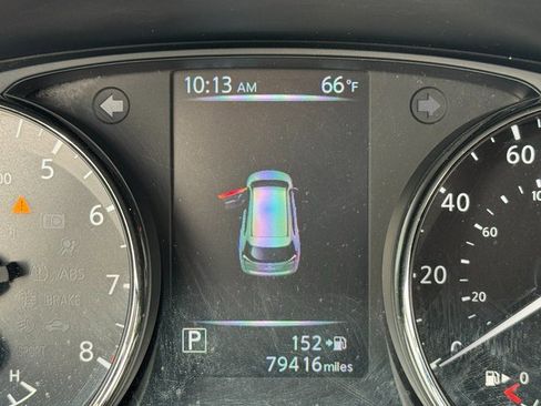 Used 2017 Nissan Rogue SL w/ SL Premium Package image 24