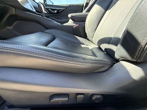 Used 2025 Subaru Outback Limited image 12