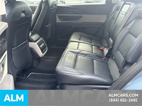 Used 2025 Lincoln Nautilus Reserve AWD/4WD image 24