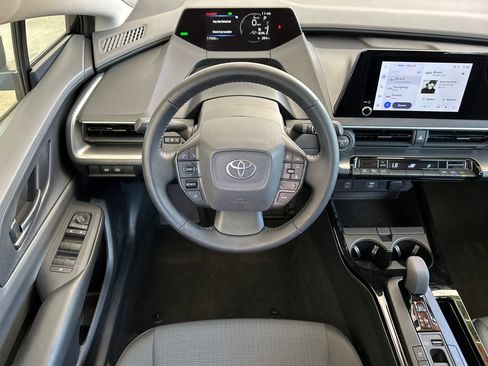 Used 2024 Toyota Prius LE image 14