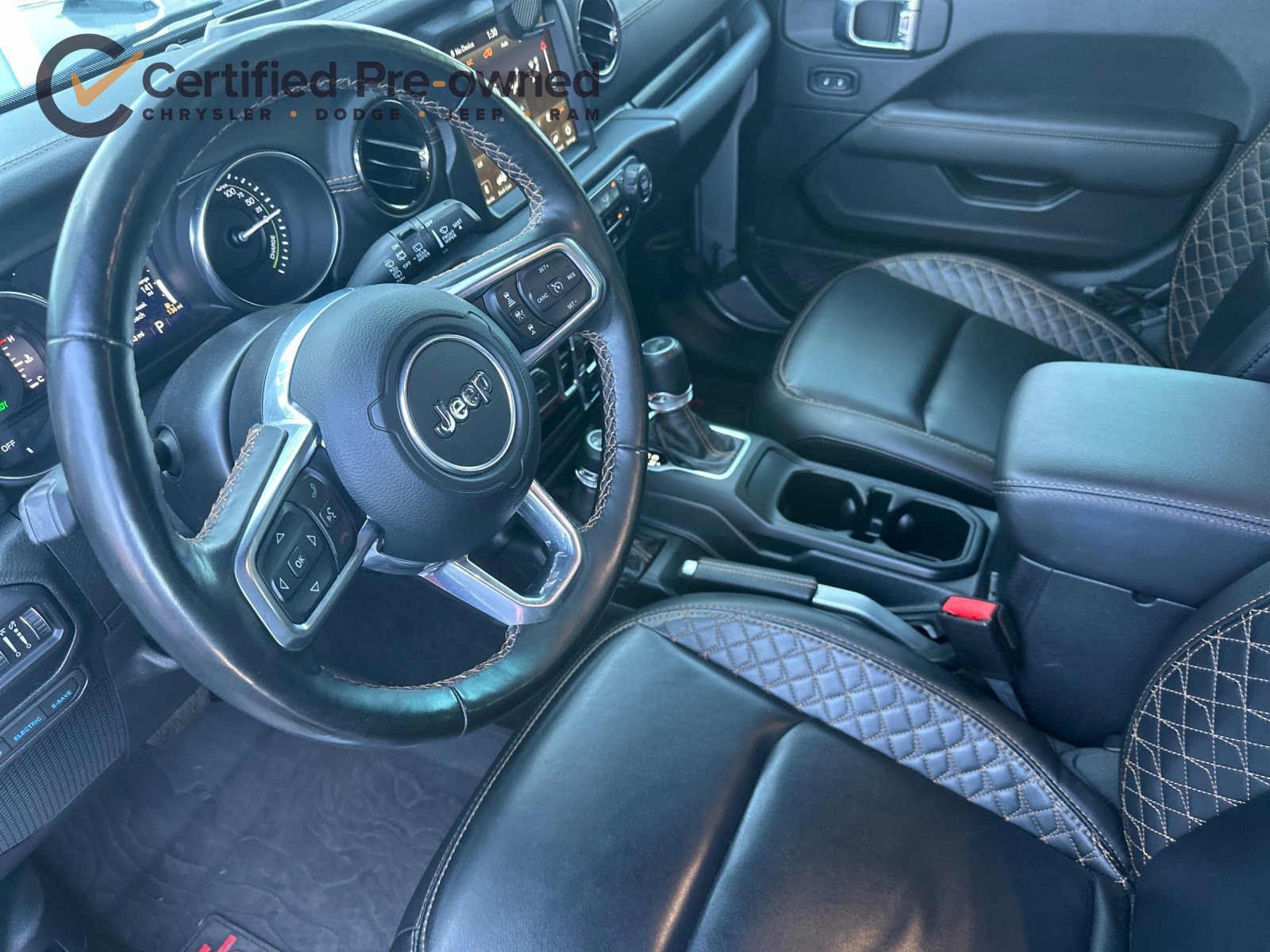 Used 2021 Jeep Wrangler Unlimited Sahara AWD/4WD image 11