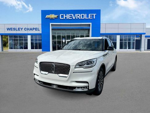 Used 2023 Lincoln Aviator Reserve w/ Equipment Group 201A RWD image 1
