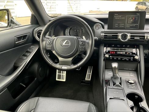 Used 2022 Lexus IS 350 F Sport image 8