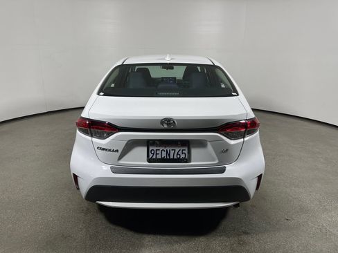 Certified 2020 Toyota Corolla LE FWD image 4