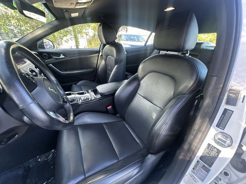 Certified 2022 Kia Stinger GT-Line image 13
