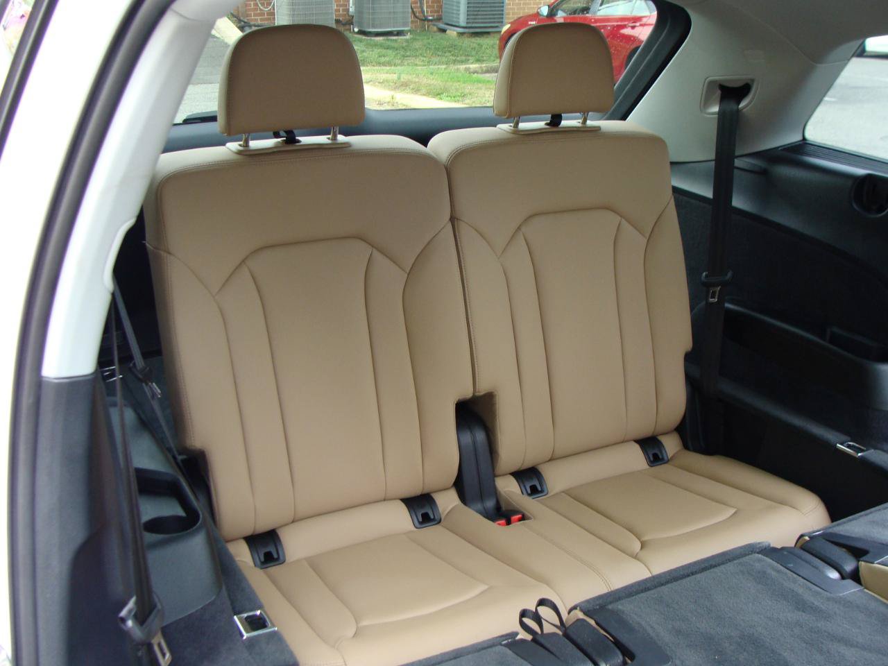 Used 2024 Audi Q7 3.0T Premium AWD/4WD image 13