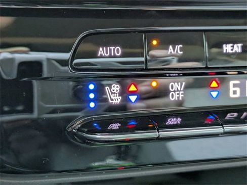 Used 2023 Chevrolet Bolt EUV Premier w/ Sun & Sound Package image 24