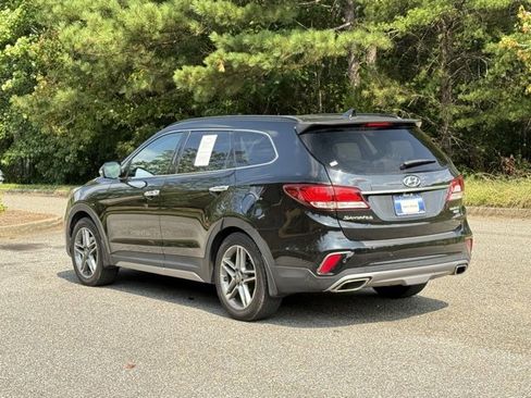 Used 2018 Hyundai Santa Fe Limited image 3