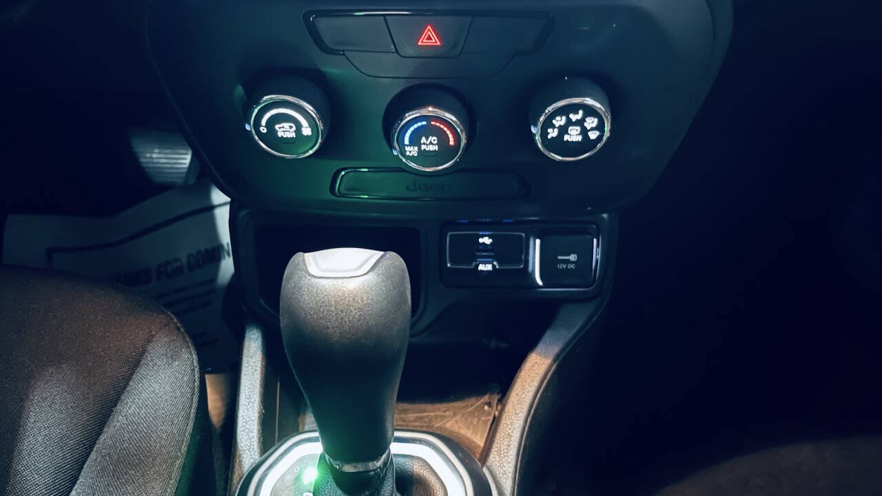 Used 2020 Jeep Renegade Sport w/ UConnect 7.0 Group FWD image 30