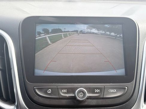 Used 2018 Chevrolet Equinox LT w/ Sun & Infotainment Package FWD image 8