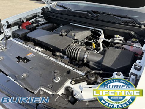 New 2025 Chevrolet Colorado LT w/ LT Convenience Package image 34