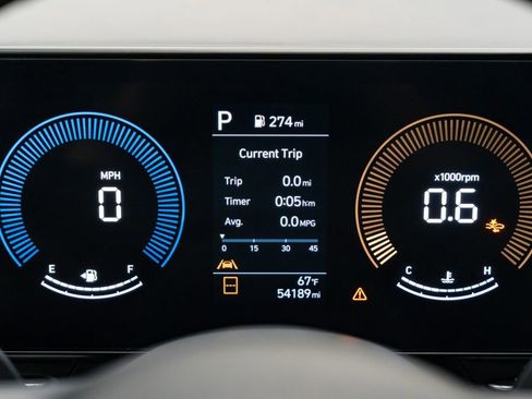 Used 2024 Hyundai Kona SEL image 17