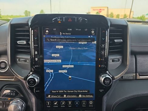 Used 2019 RAM 1500 Limited AWD/4WD image 16