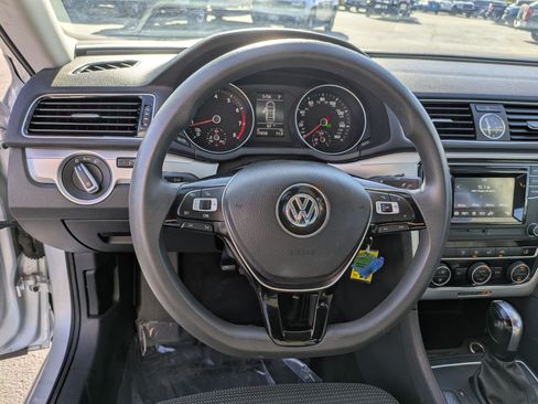 Used 2017 Volkswagen Passat 1.8T S FWD image 16