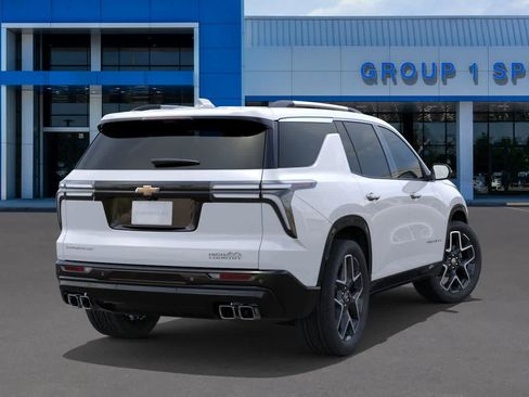 New 2026 Chevrolet Traverse High Country w/ LPO, Floor Liner Package FWD image 4