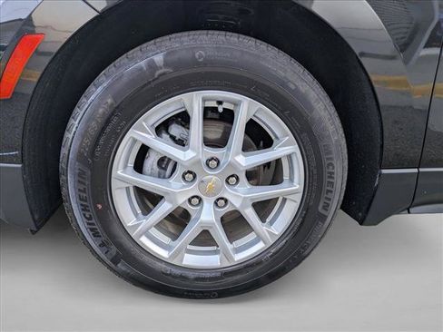 Used 2022 Chevrolet Equinox LS FWD image 23