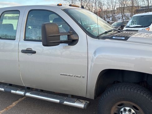 Used 2007 Chevrolet Silverado 2500 W/T w/ Snow Plow Prep Package image 4