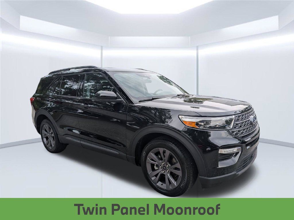 Used 2023 Ford Explorer XLT w/ Equipment Group 202A AWD/4WD image 9