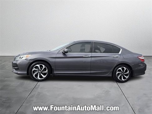 Used 2017 Honda Accord EX-L image 2