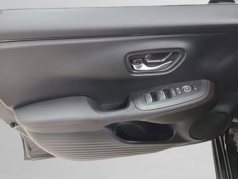 Certified 2026 Honda HR-V Sport image 21
