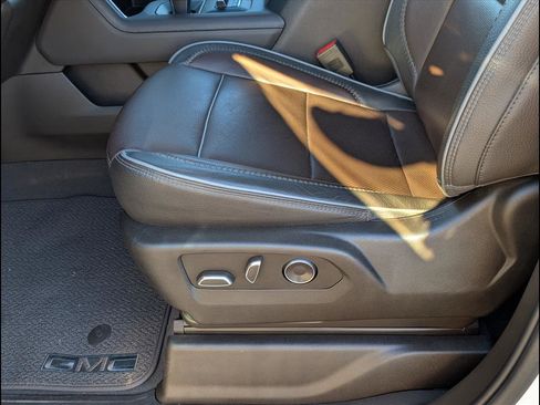 Used 2024 GMC Sierra 1500 Denali image 11