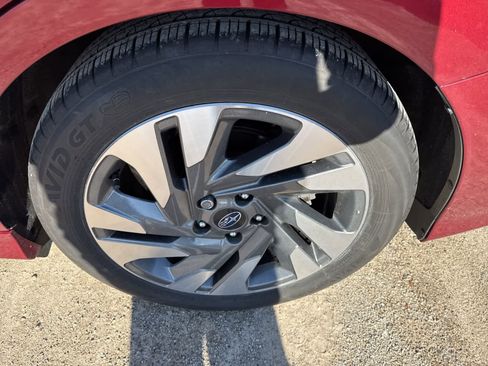 Used 2023 Subaru Legacy Limited image 7