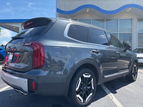 Used 2024 Kia Telluride S w/ S Sunroof Package FWD image 5