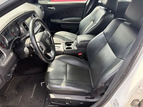 Used 2013 Dodge Charger R/T RWD image 6