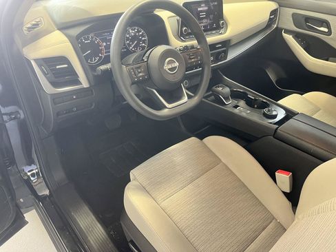 Used 2023 Nissan Rogue SV AWD/4WD image 10