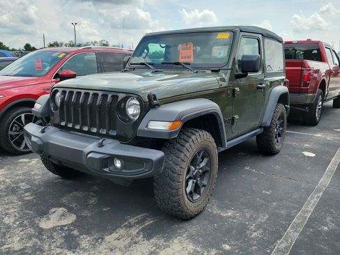 Used 2023 Jeep Wrangler Sport AWD/4WD image 3