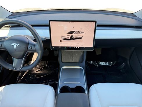 Used 2023 Tesla Model 3 Standard Range image 11