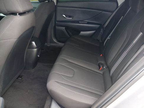 Certified 2024 Hyundai Elantra SEL image 20