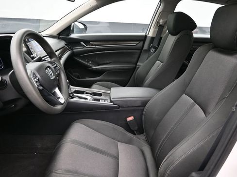 Used 2019 Honda Accord EX image 25