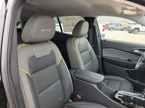 Used 2026 Chevrolet Trax ACTIV w/ Driver Confidence Package FWD image 18