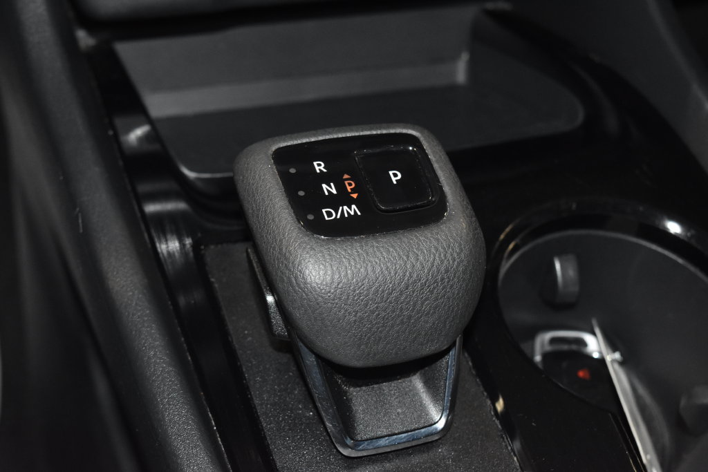 Used 2023 Nissan Rogue SV AWD/4WD image 16
