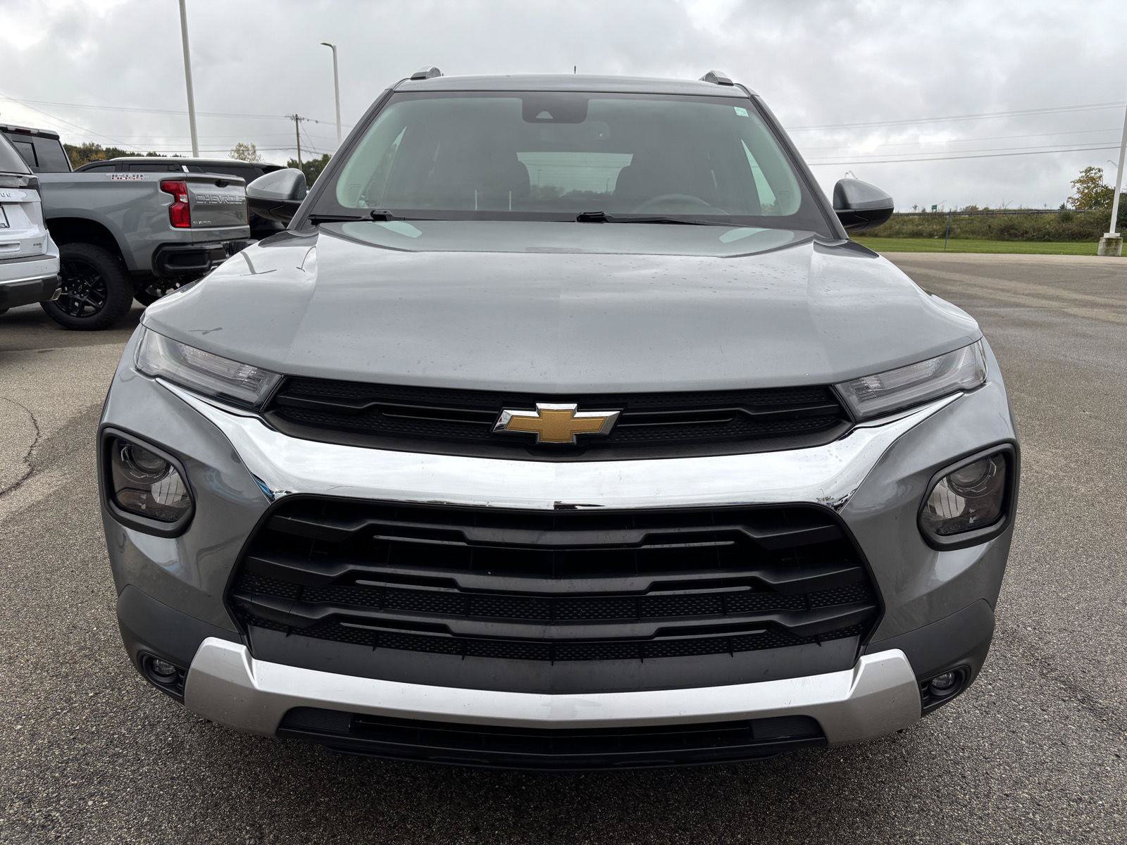Used 2023 Chevrolet TrailBlazer LT w/ Convenience Package AWD/4WD image 8