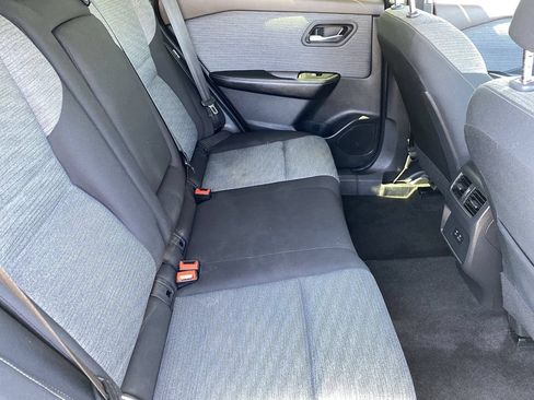 Used 2023 Nissan Rogue SV FWD image 12