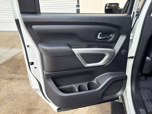 Used 2020 Nissan Titan SL w/ Protection Package 1 AWD/4WD image 42