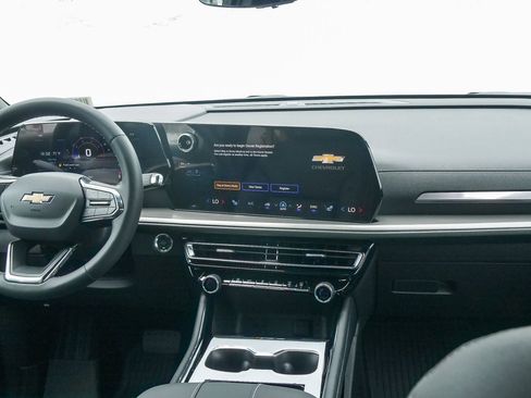 New 2026 Chevrolet Traverse LT w/ Driver Confidence Package FWD image 12