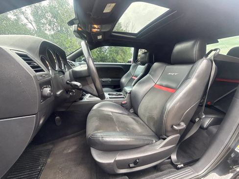 Used 2009 Dodge Challenger SRT8 w/ SRT Option Group II RWD image 11