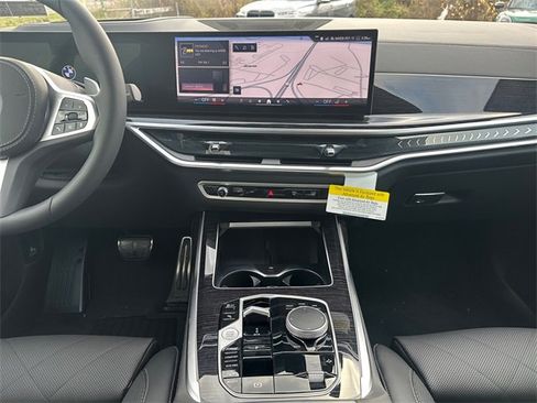 New 2026 BMW X7 xDrive40i w/ M Sport Package image 11