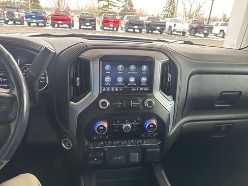 Used 2019 GMC Sierra 1500 SLT image 12