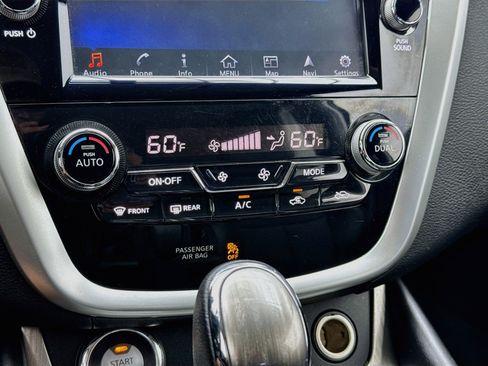 Used 2018 Nissan Murano SL w/ Midnight Edition Package FWD image 12