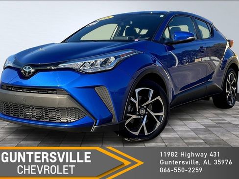 Used 2020 Toyota C-HR XLE FWD image 1