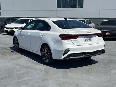 Certified 2024 Kia Forte LXS FWD image 4