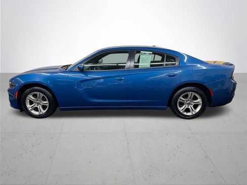 Used 2021 Dodge Charger SXT w/ Leather Interior Group image 3