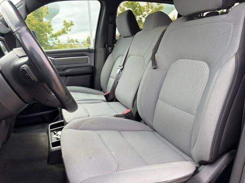 Used 2022 RAM 1500 Big Horn AWD/4WD image 14