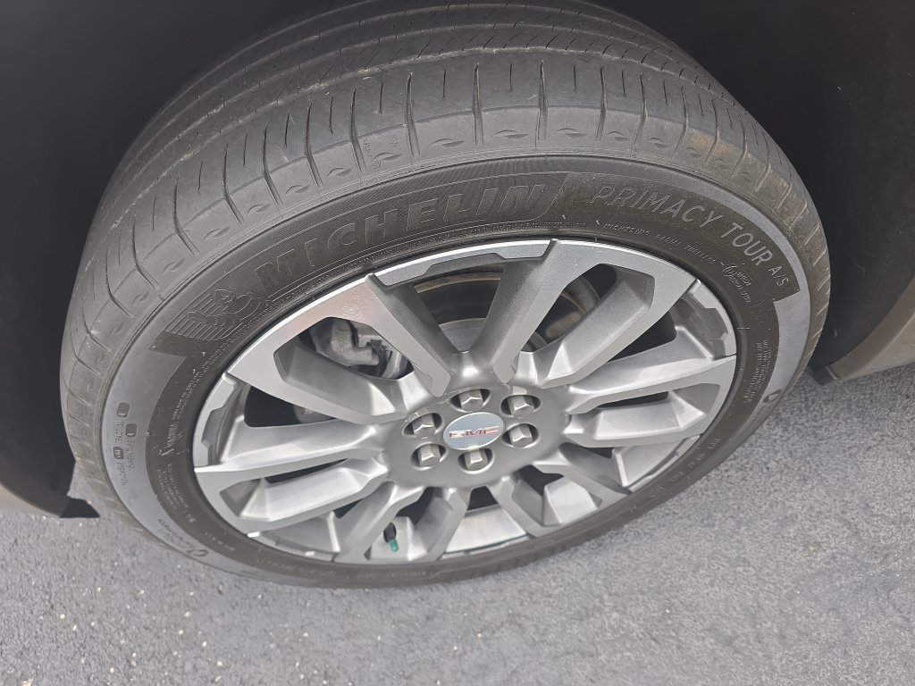 Used 2023 GMC Acadia Denali AWD/4WD image 12